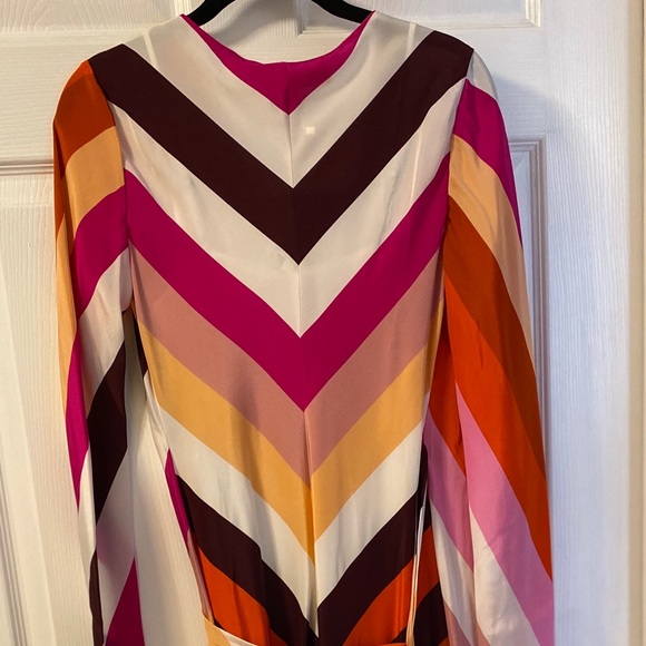 DVF Wrap Dress - Picture 3 of 3